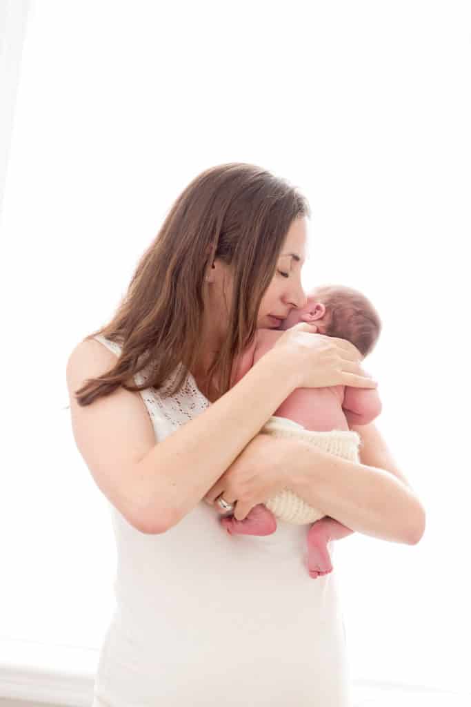 Tips for breastfeeding moms. This post is full of tips for pumping milk and ideas on how to increase milk supply. Great for moms who are exclusively pumping. These products will help you with pumping and nursing. Make pumping easier with these helpful ideas for beginners. Lots of things to help you pump at work and maximize your milk supply. Things to try to ease the pain if breastfeeding hurts. Pumping advice that works!