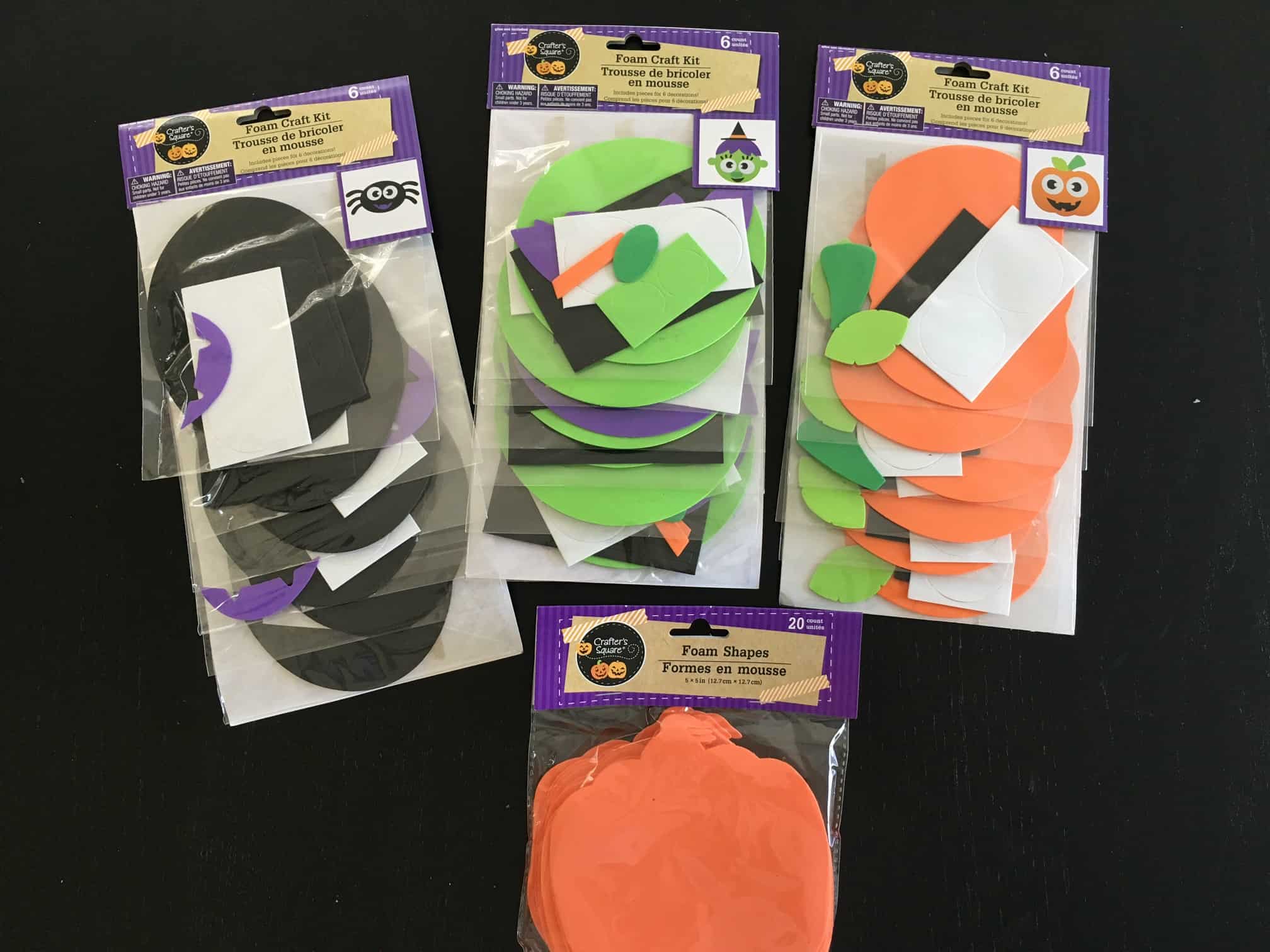 Make an Easy Footprint Ghost Craft for Halloween