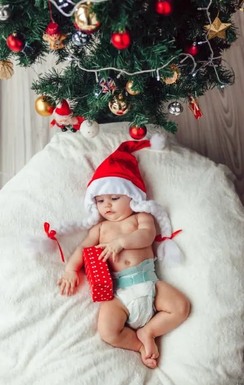 Baby's first Christmas - ideas to make your baby's first holiday special!