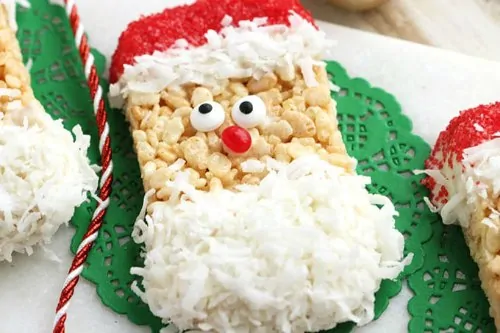 Christmas Snack Ideas for Kids - Looking for some cute Christmas party treat ideas for preschoolers or daycare kids? These easy Christmas snack ideas are awesome for kids and adults! Includes gluten-free Christmas treats and no-bake options! If you need Christmas snacks for kids school, check out these 25 recipes that will wow!