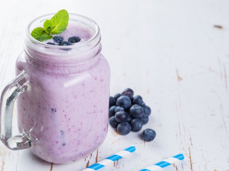 Blueberry lactation smoothie