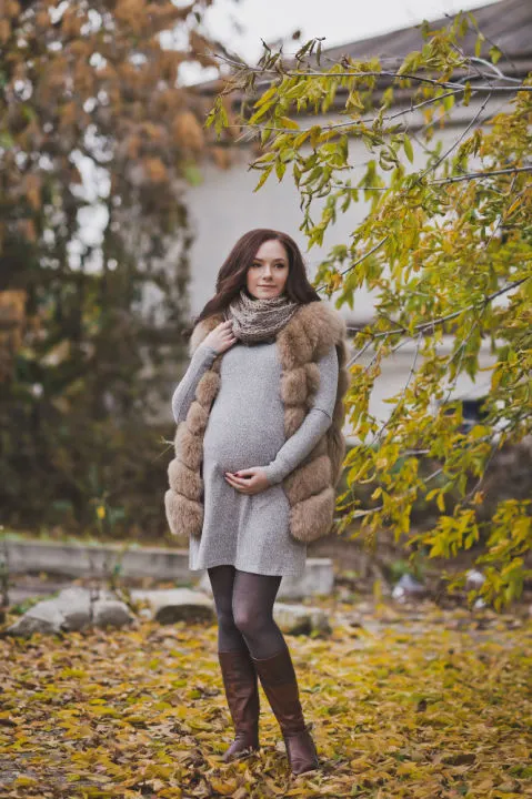 fall/winter maternity capsule wardrobe