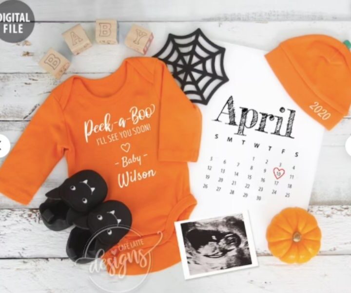 Halloween Pregnancy announcement