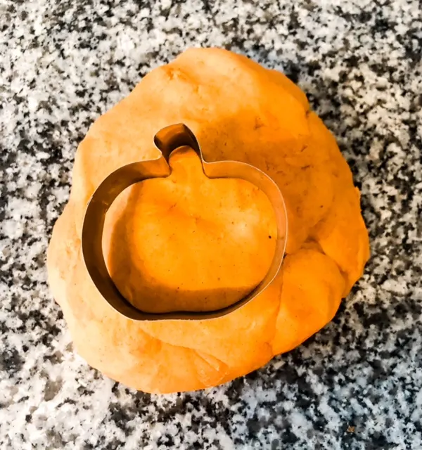 pumpkin playdough recipe