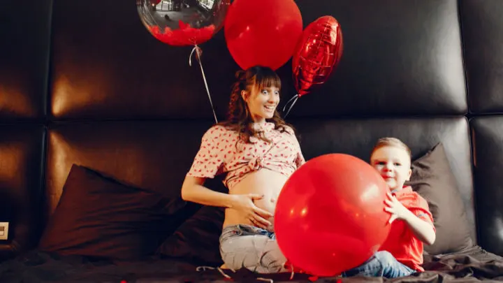 Valentine's pregnancy announcement for siblings