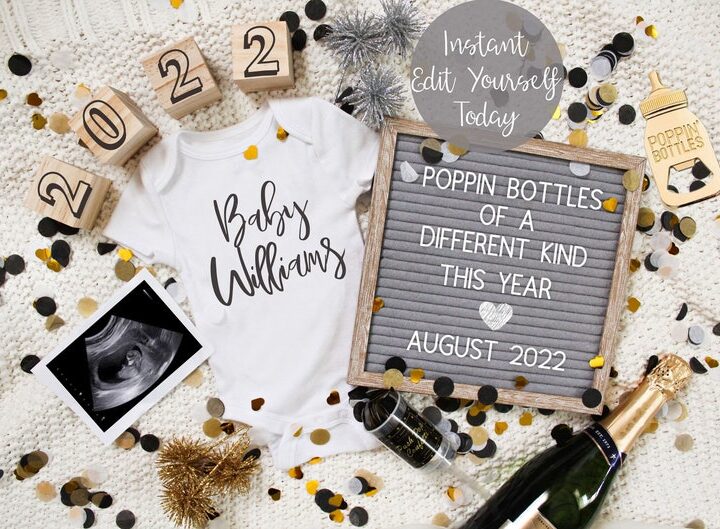 Digital New Years pregnancy announcements