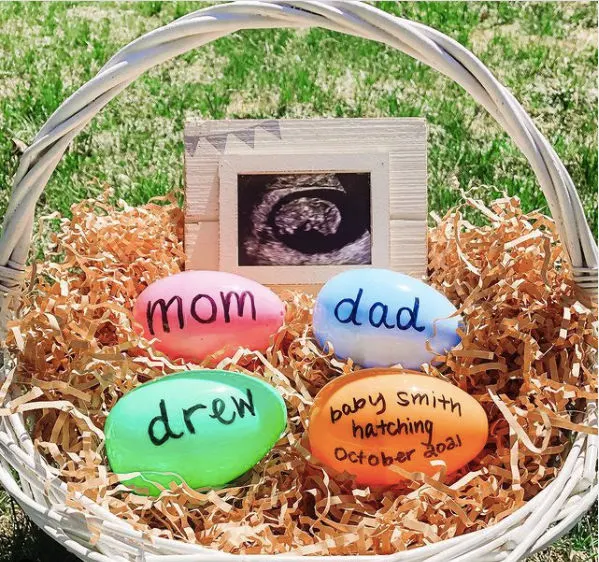 Easter egg pregnancy announcements