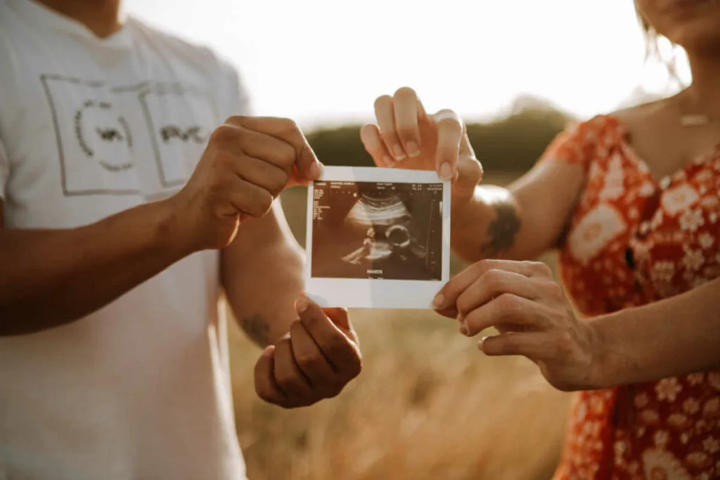 spring pregnancy announcement