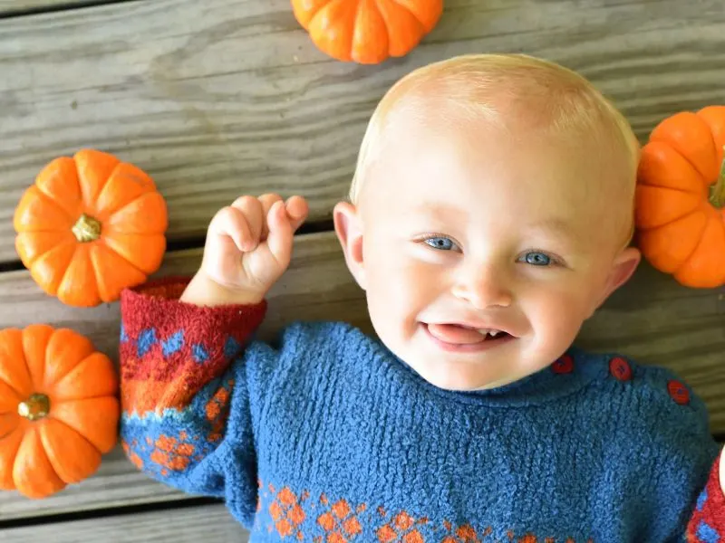 Thanksgiving photoshoot ideas for toddlers