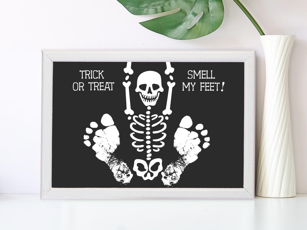 21 Fun Ideas For Halloween Footprint Art For Babies 21-fun-ideas-for-halloween-footprint-art-for-babies