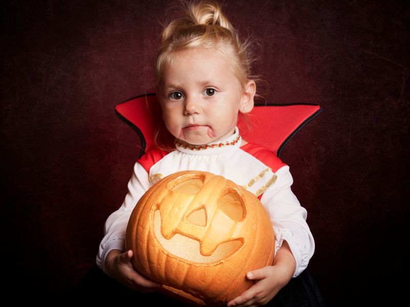 creepy halloween photoshoot ideas