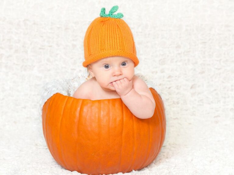 25 Spooky DIY Baby Halloween Photoshoot Ideas